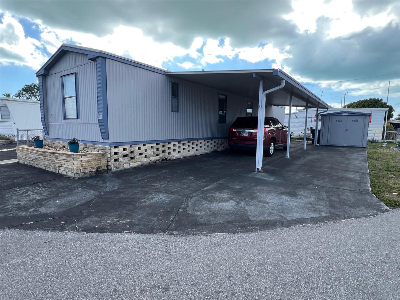 Image 4 of 27 For 6580 Seminole Boulevard 300