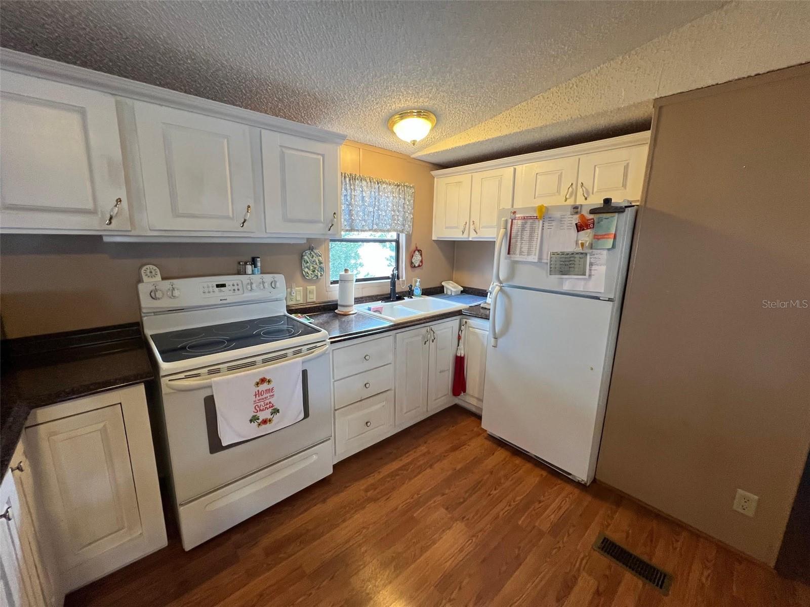 Image 8 of 27 For 6580 Seminole Boulevard 300