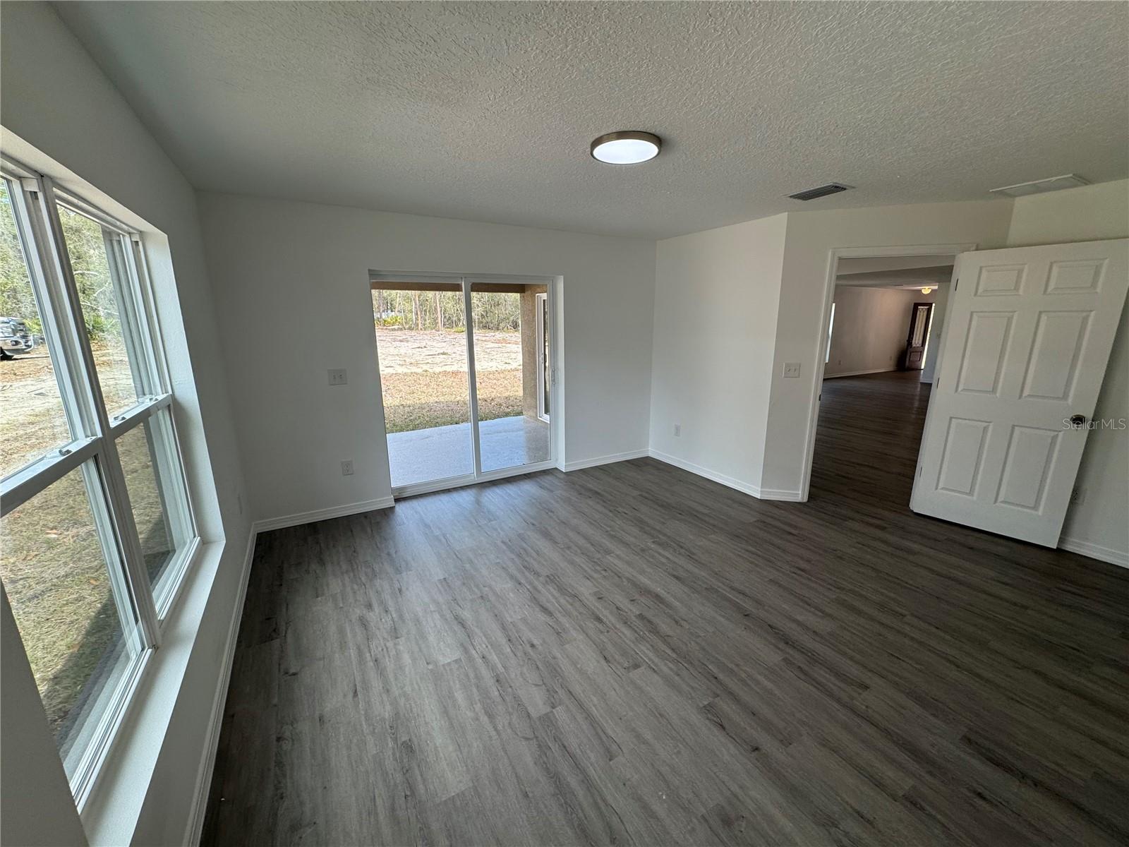 Image 11 of 35 For 8448 Balm Street