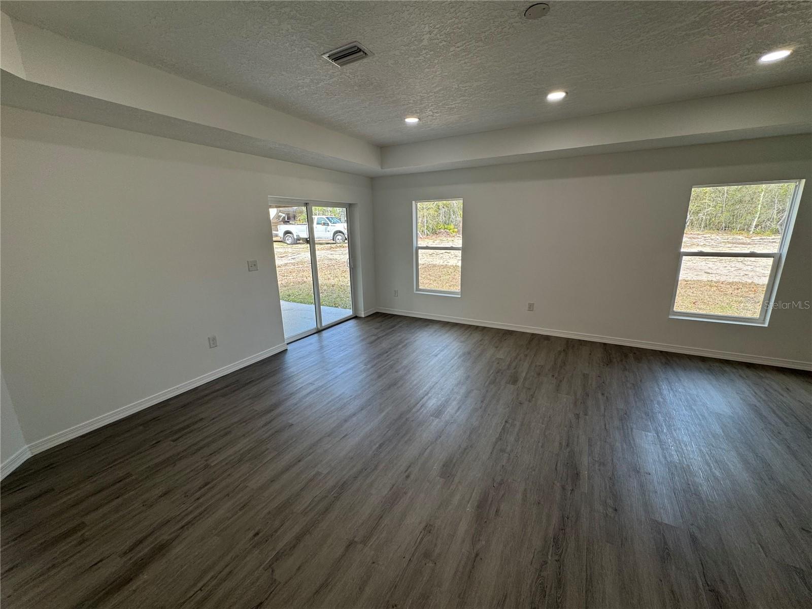 Image 19 of 35 For 8448 Balm Street