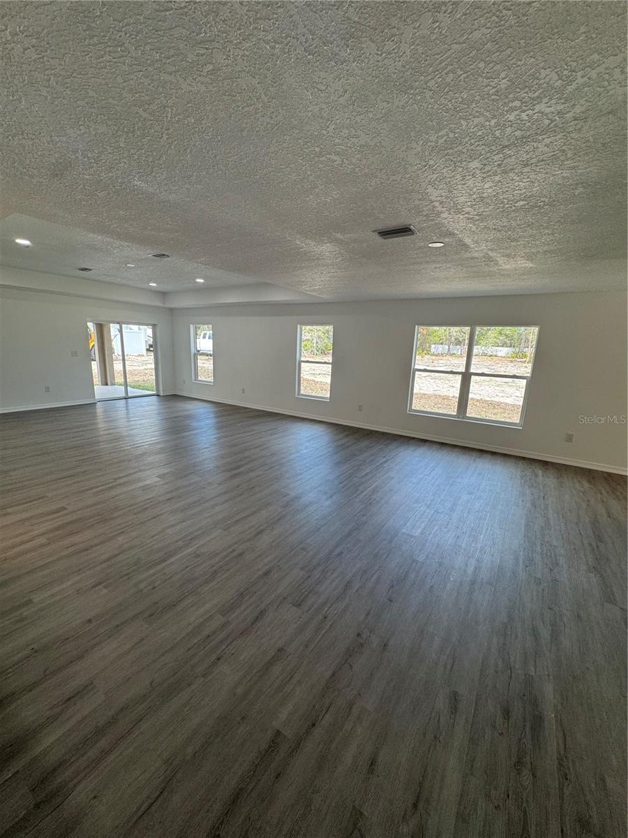 Image 4 of 35 For 8448 Balm Street