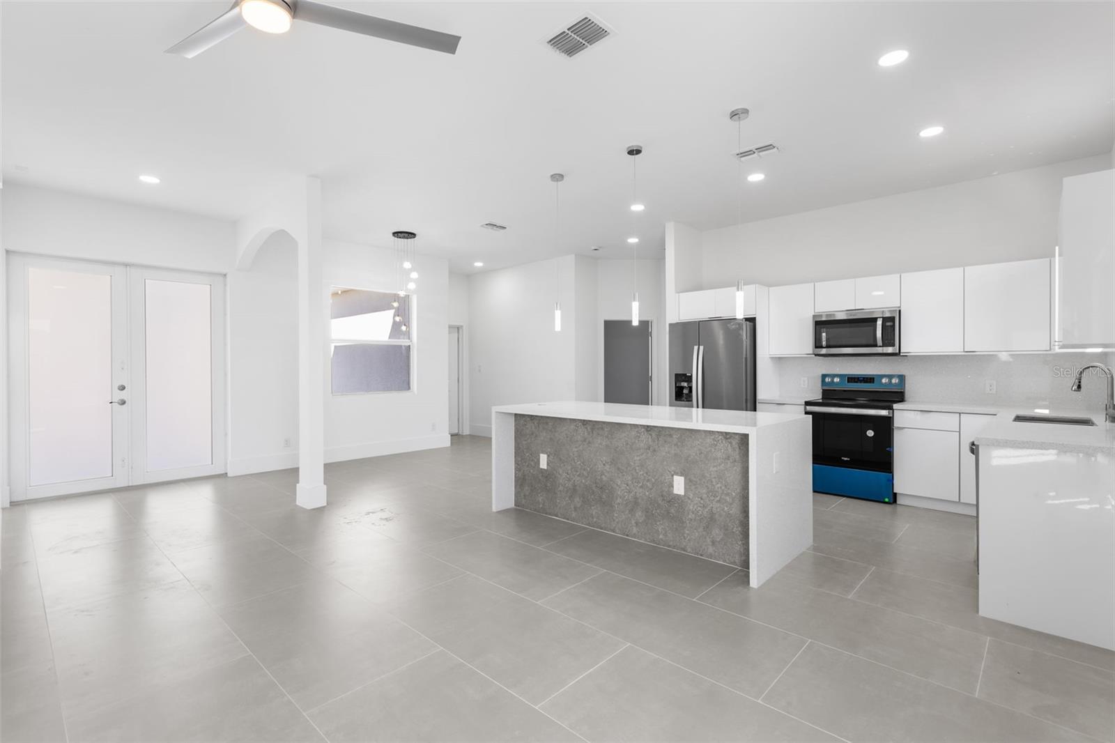 Image 14 of 31 For 152 Pennfield Street