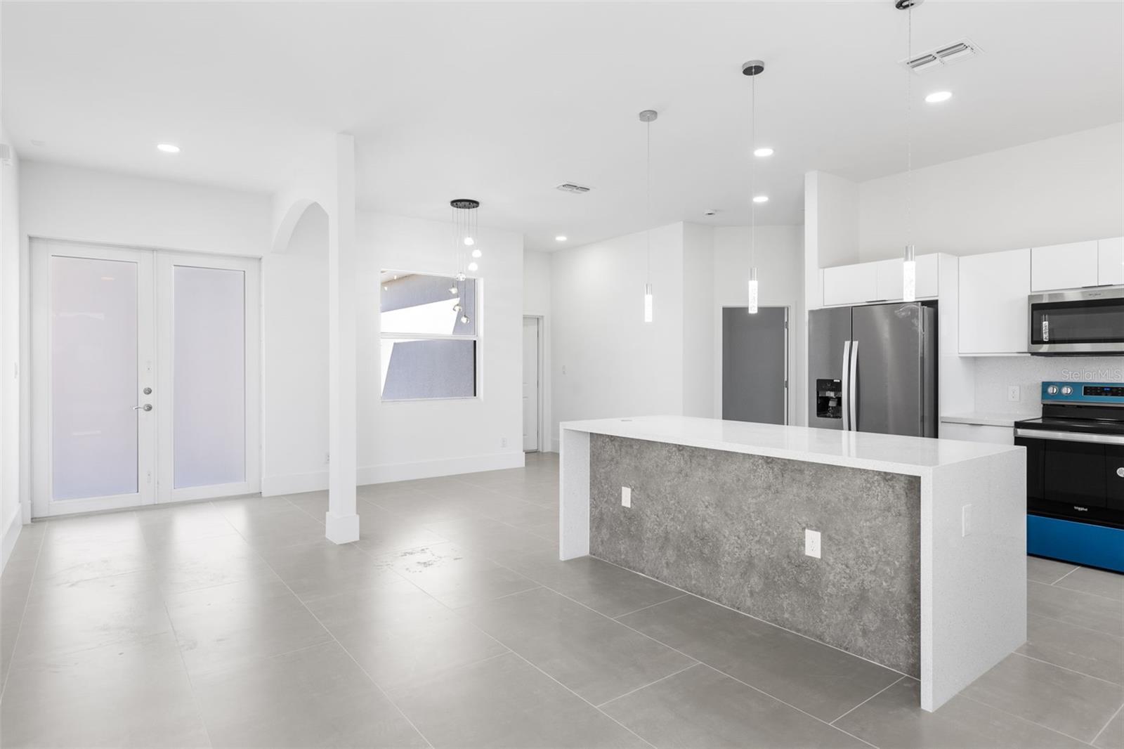 Image 24 of 31 For 152 Pennfield Street