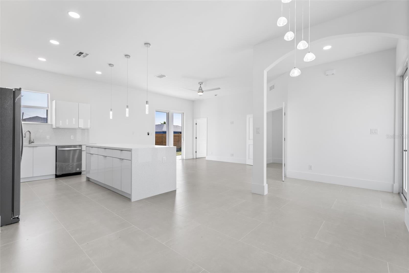 Image 26 of 31 For 152 Pennfield Street