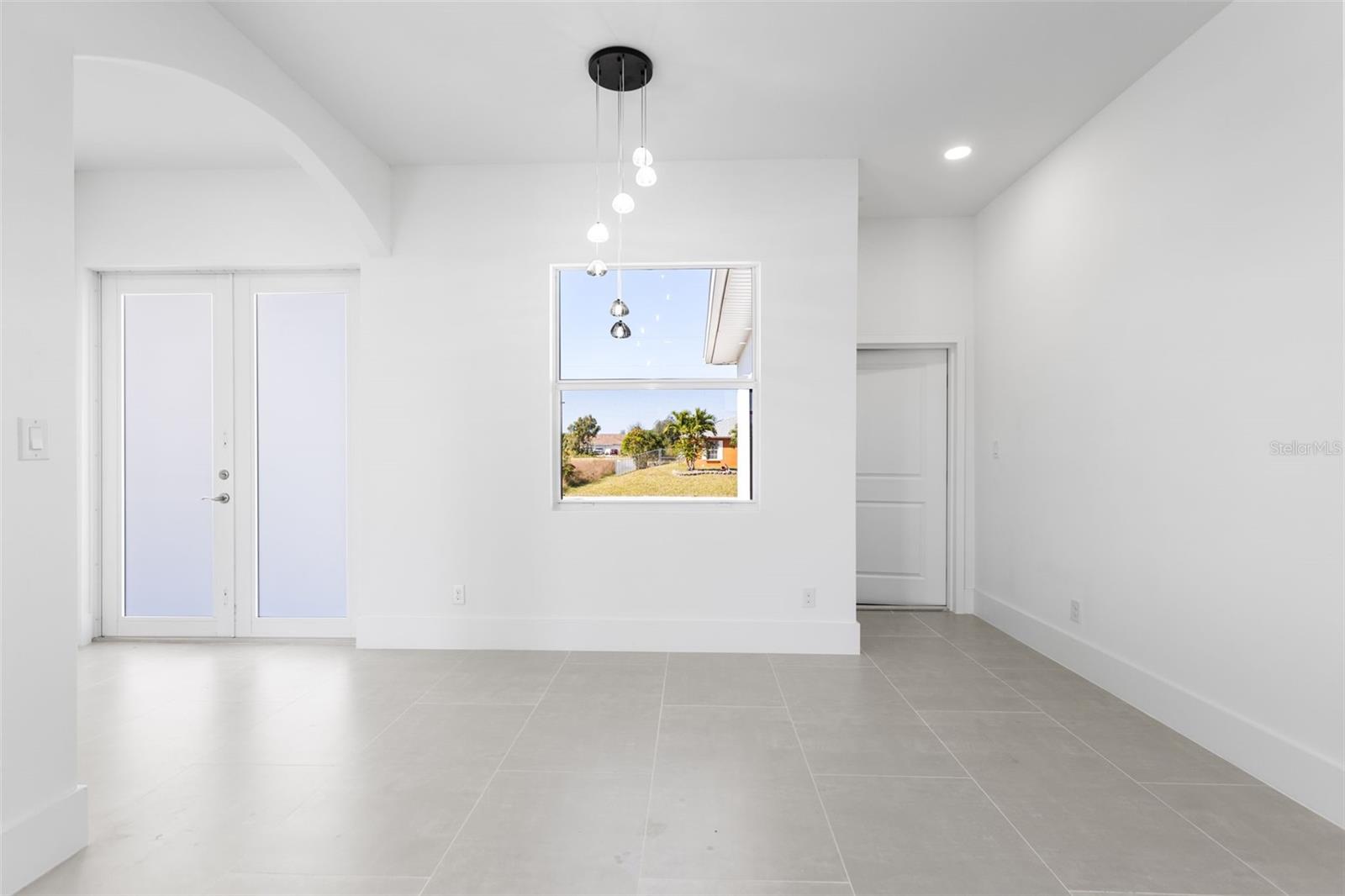 Image 6 of 31 For 152 Pennfield Street