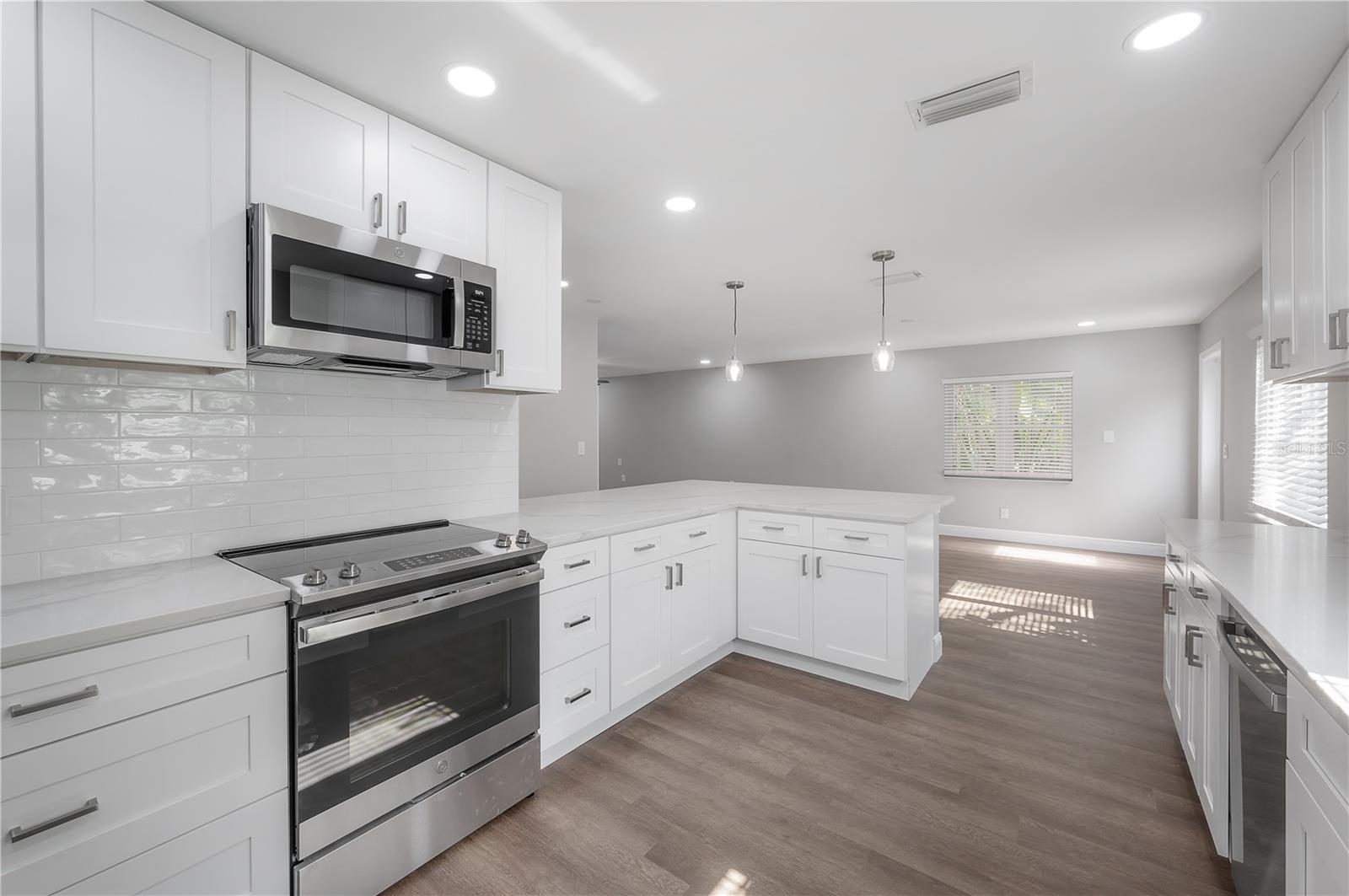 Image 18 of 43 For 6901 Fitzgerald Street