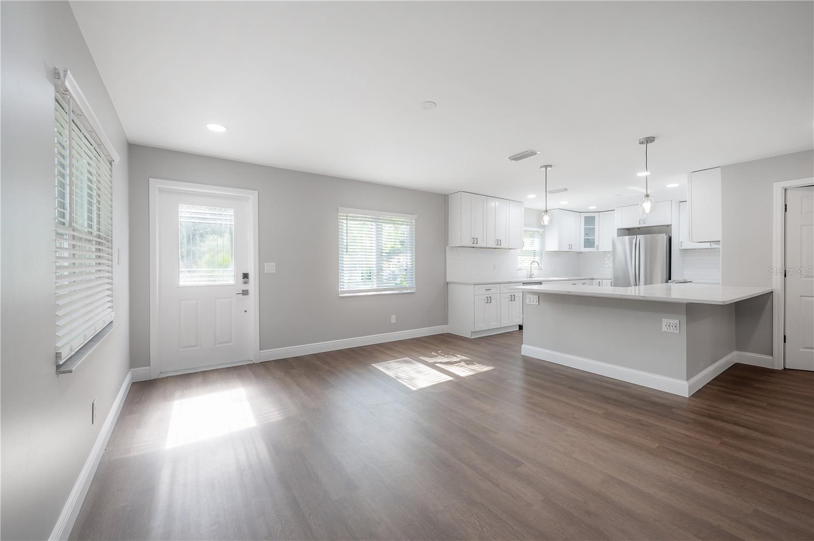 Image 28 of 43 For 6901 Fitzgerald Street