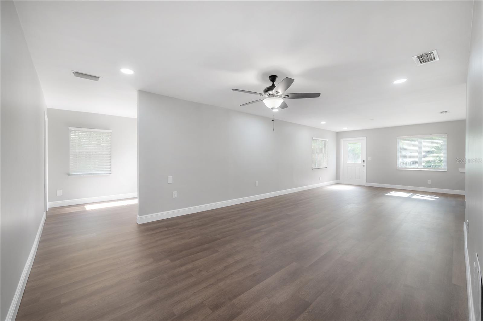 Image 29 of 43 For 6901 Fitzgerald Street