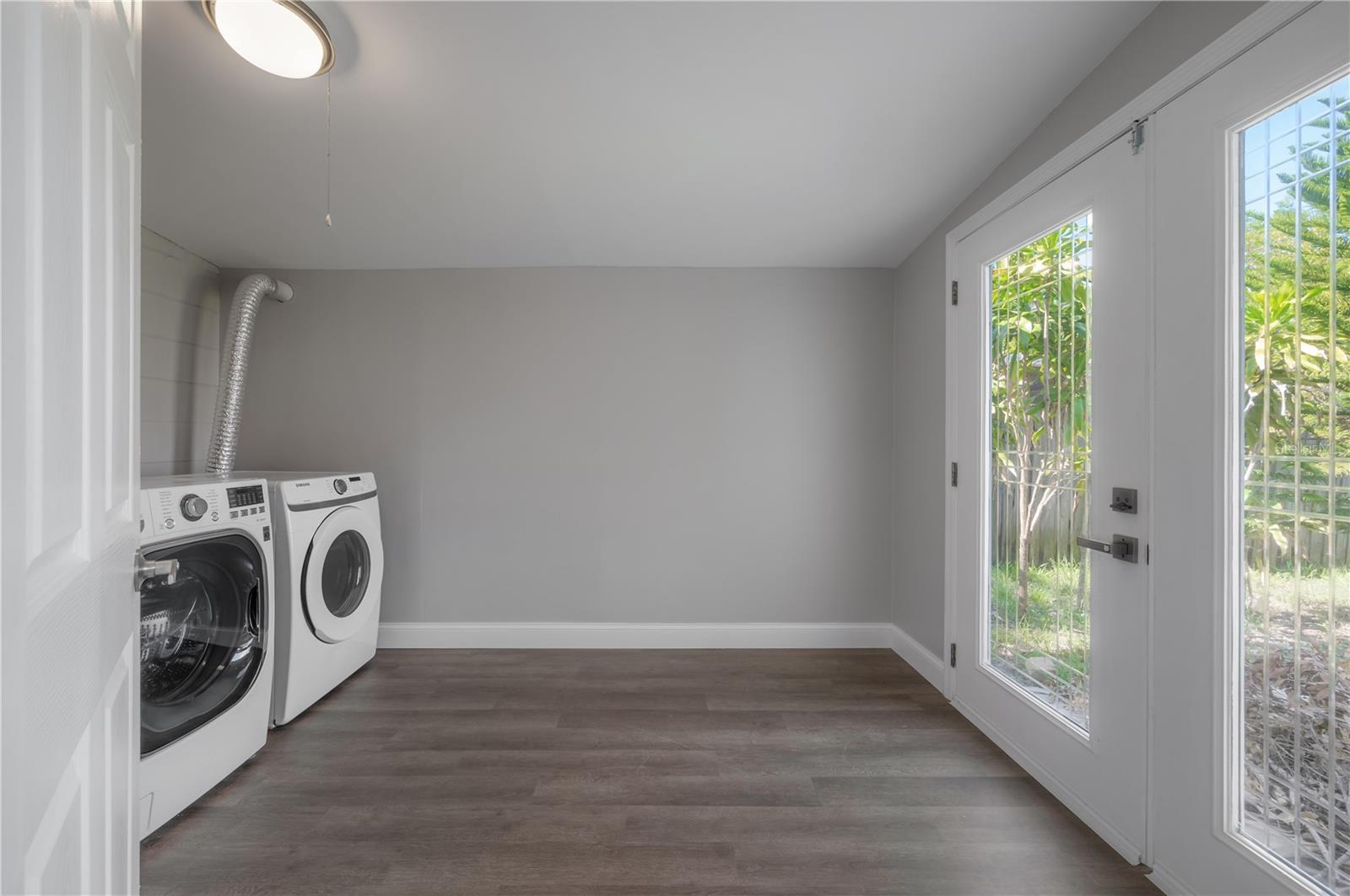 Image 33 of 43 For 6901 Fitzgerald Street