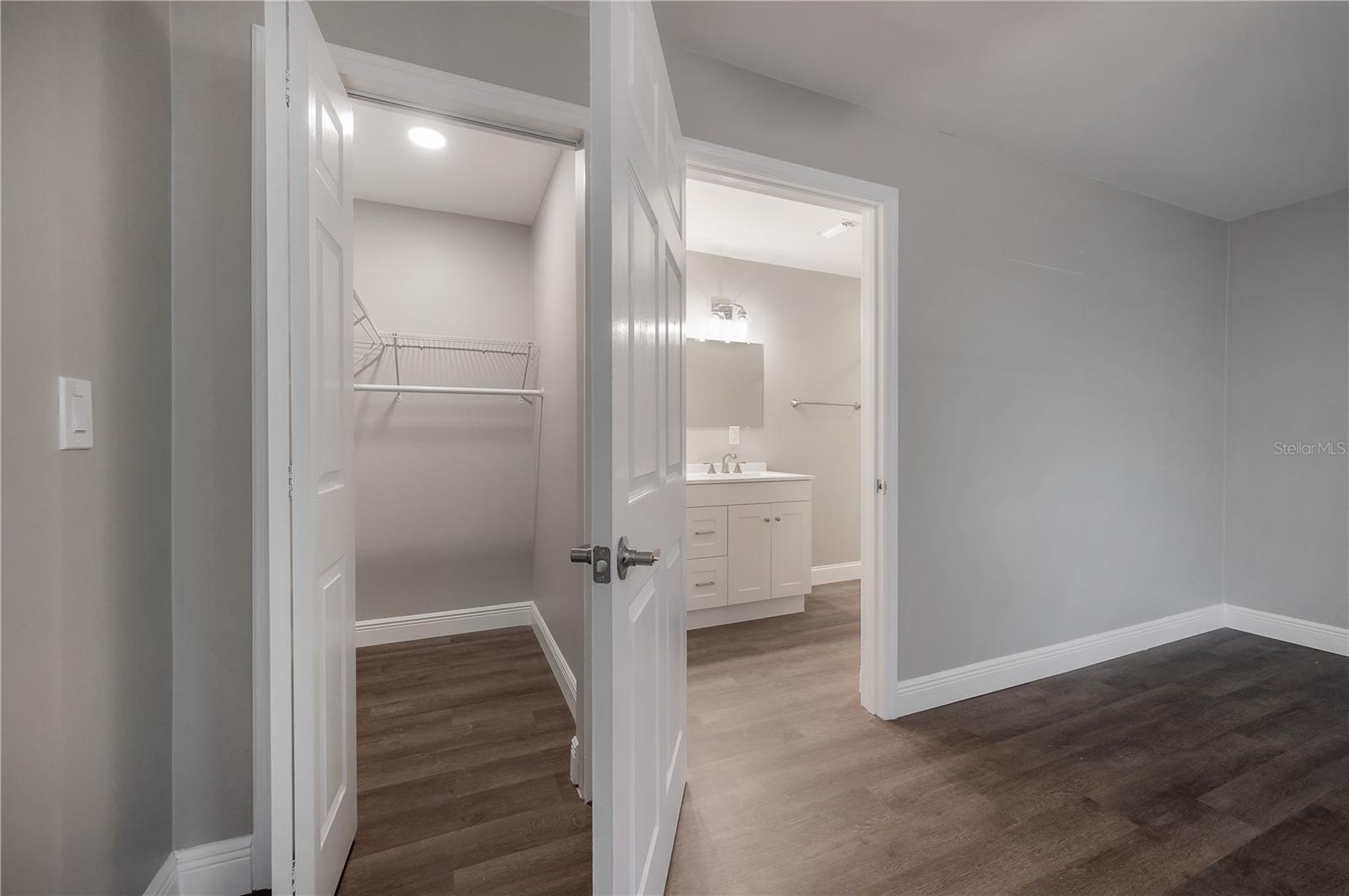 Image 37 of 43 For 6901 Fitzgerald Street