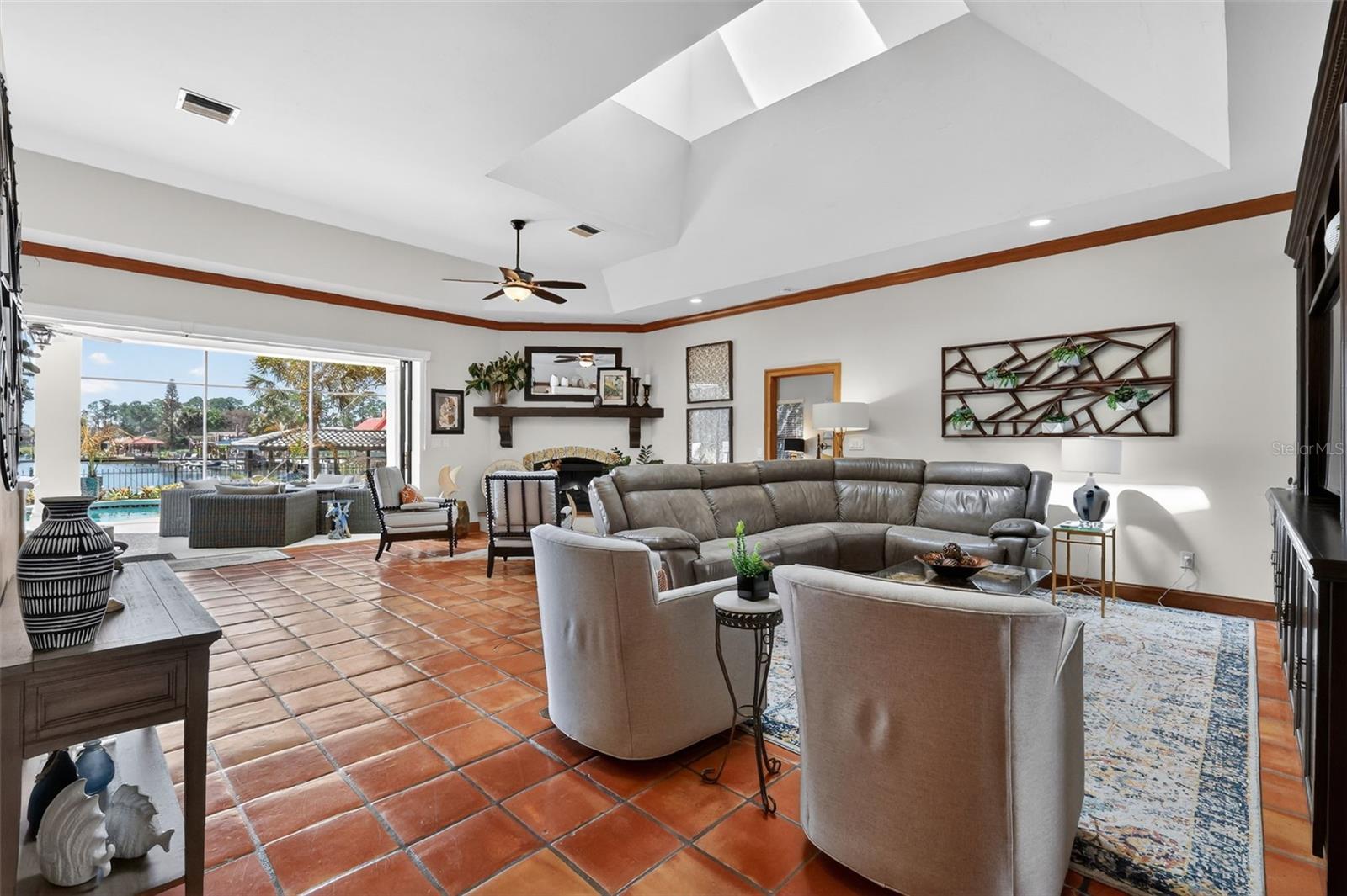 Image 10 of 48 For 16238 Shirley Shores Road