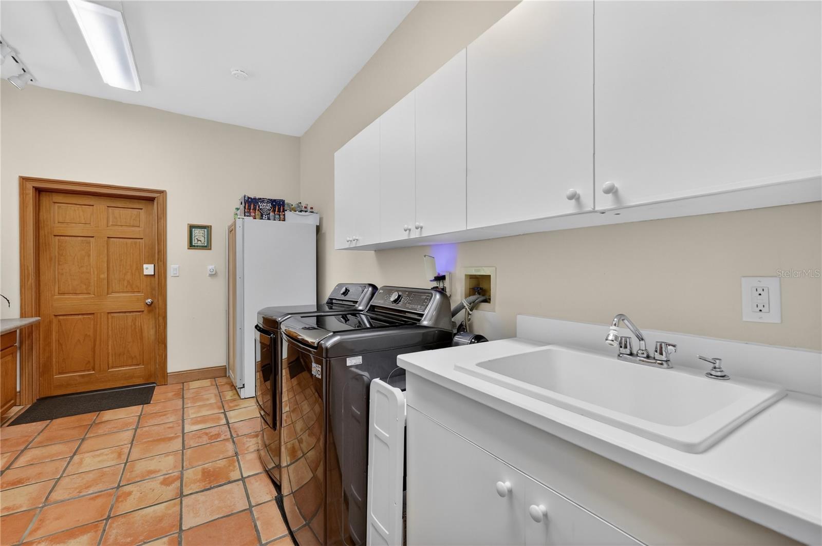 Image 19 of 48 For 16238 Shirley Shores Road