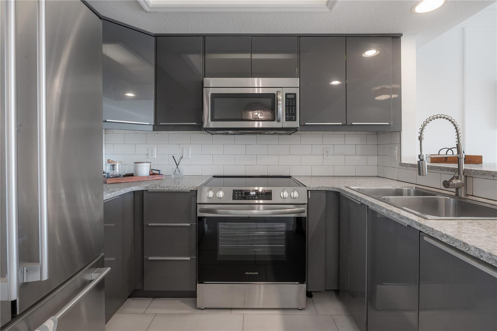 Image 22 of 57 For 120 Brent Circle