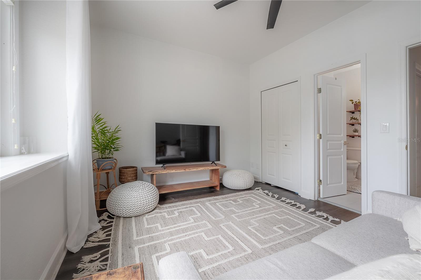 Image 42 of 57 For 120 Brent Circle