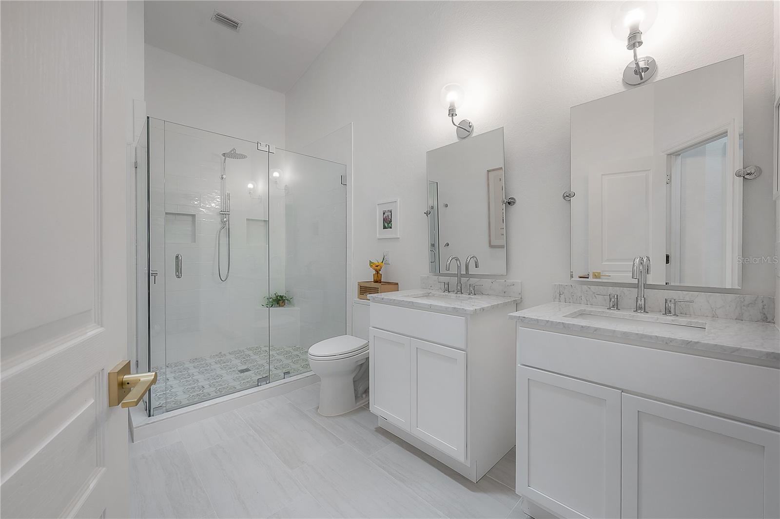 Image 7 of 57 For 120 Brent Circle