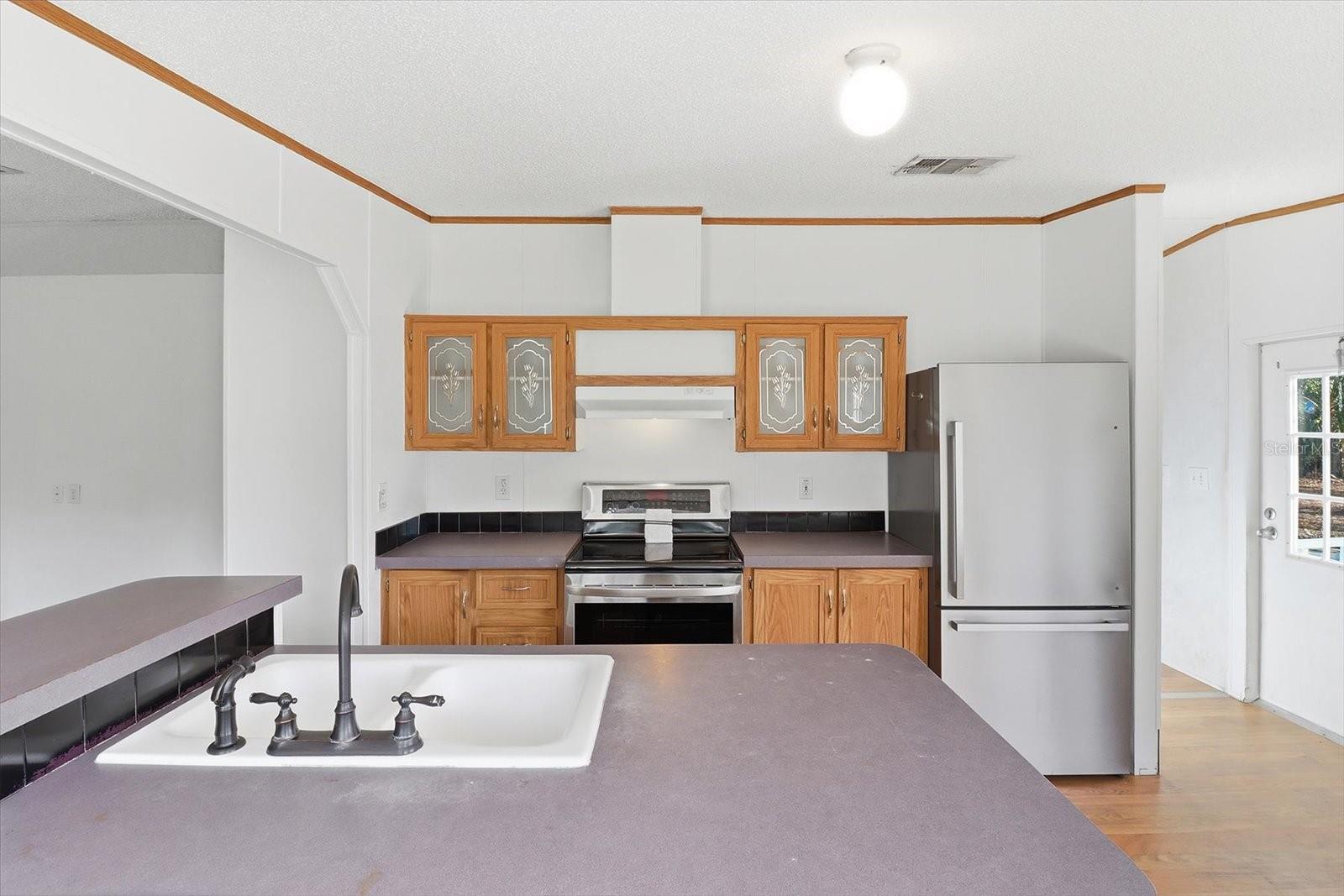 Image 12 of 40 For 8353 Kimberly Court