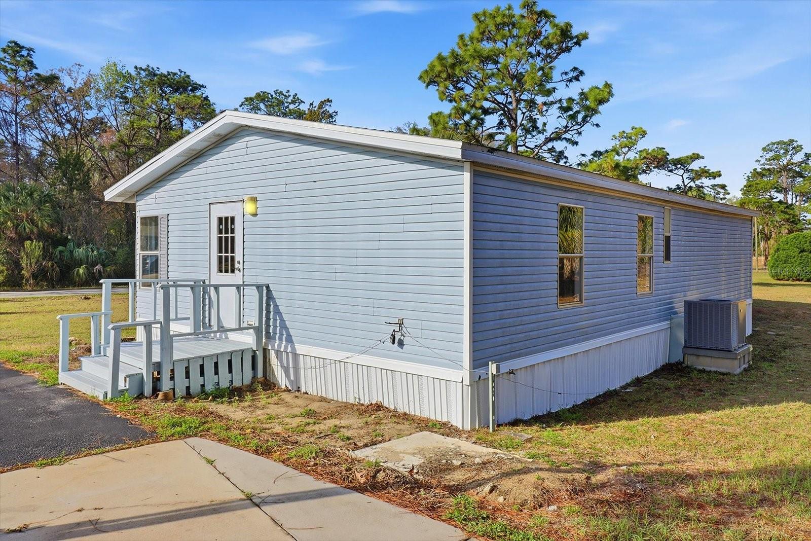 Image 29 of 40 For 8353 Kimberly Court