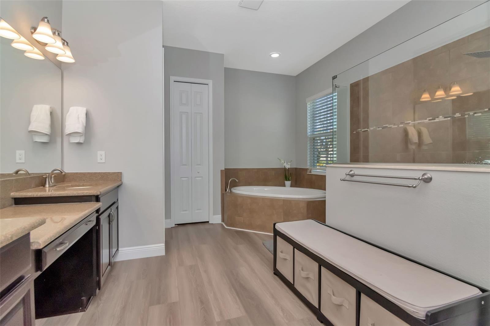 Image 41 of 83 For 19419 Autumn Chase Court