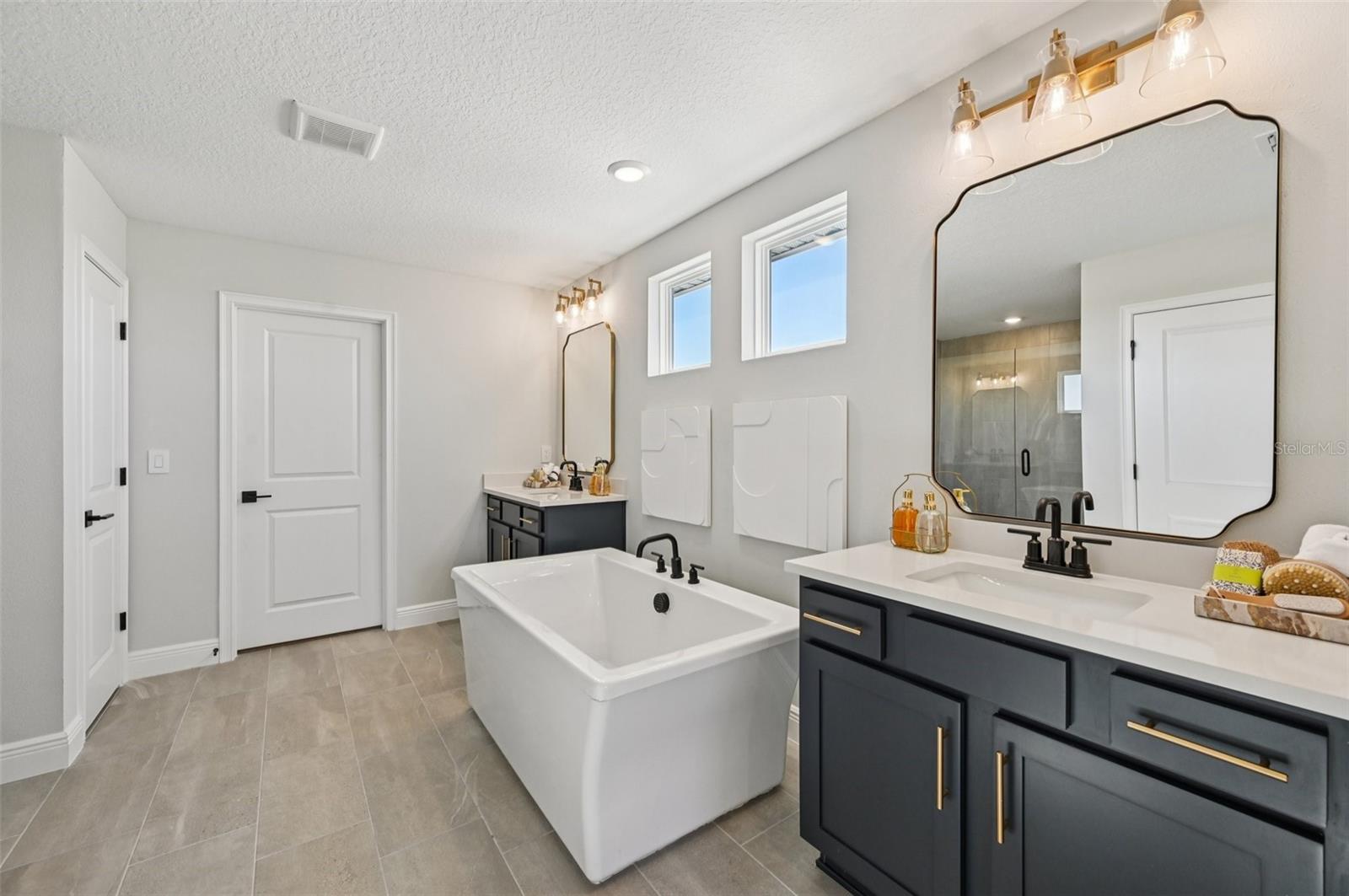 Image 11 of 17 For 10123 Hidden Hammock Loop