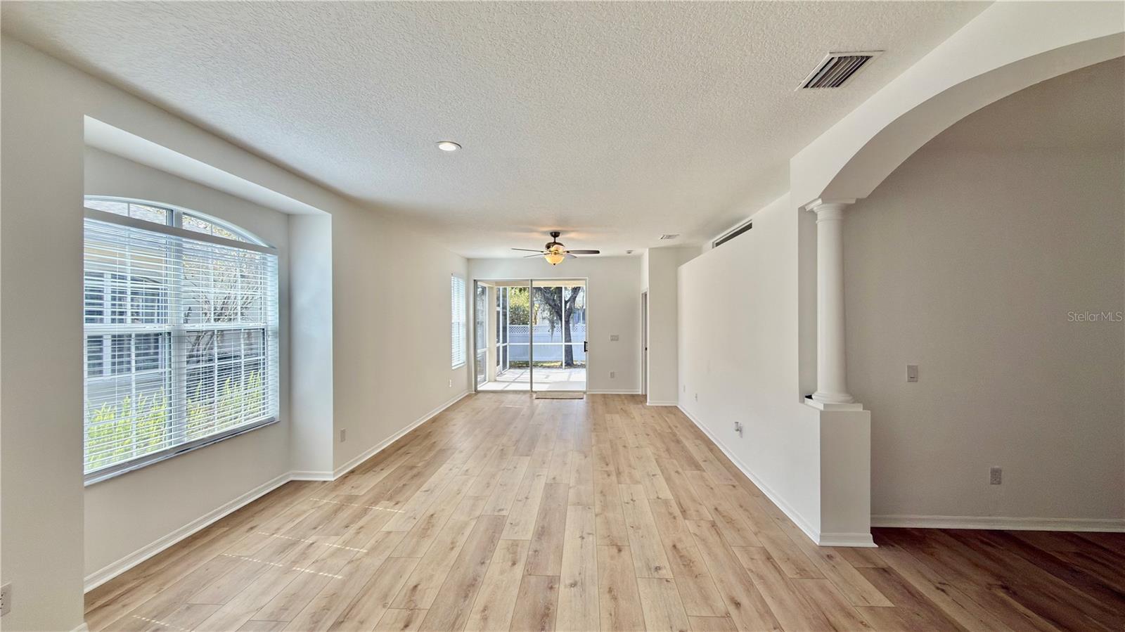 Image 11 of 34 For 3403 Chapel Creek Circle