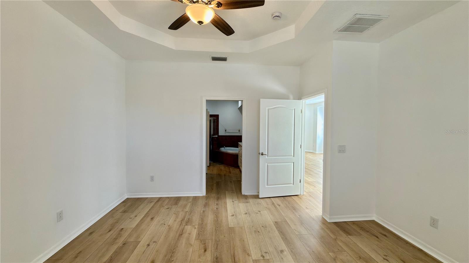 Image 17 of 34 For 3403 Chapel Creek Circle