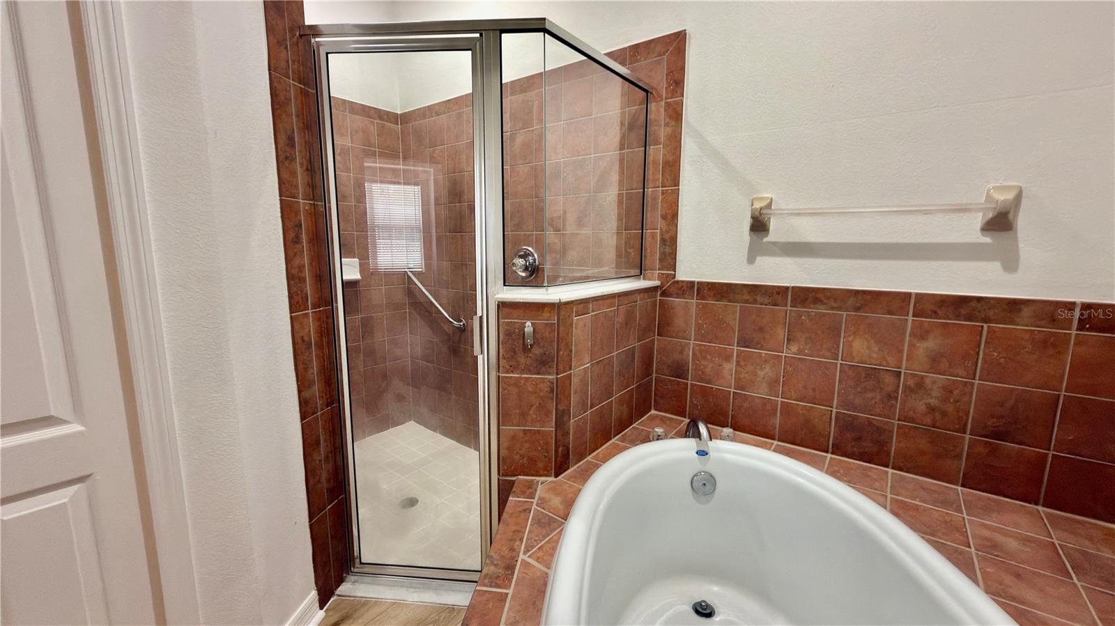 Image 22 of 34 For 3403 Chapel Creek Circle