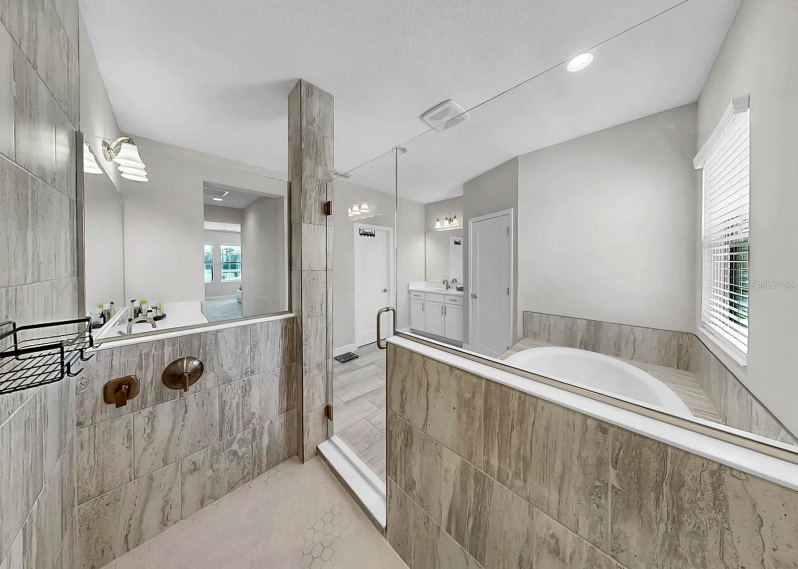 Image 40 of 70 For 14261 Swiss Bridge Drive