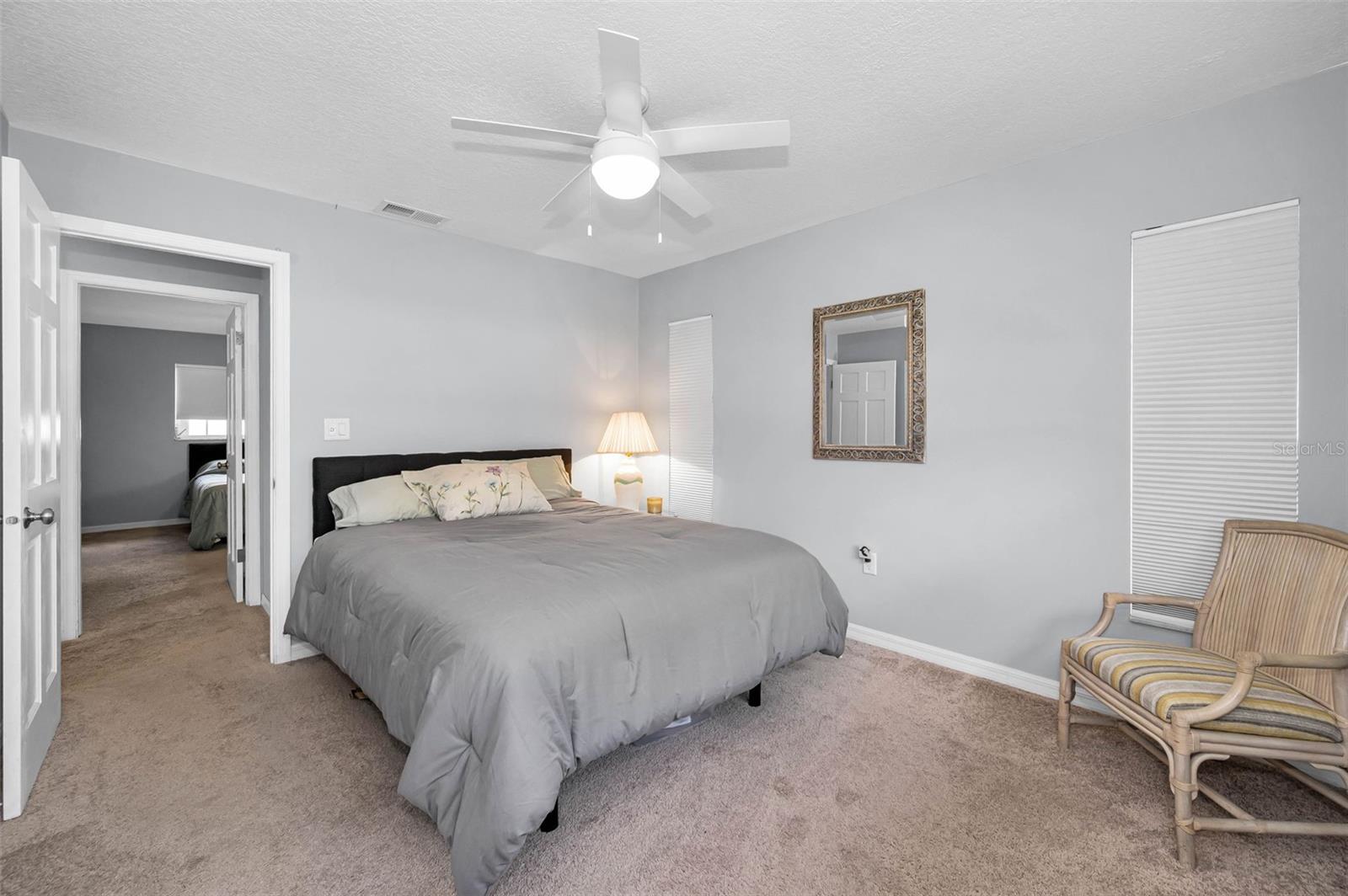 Image 14 of 36 For 852 Oxford Court