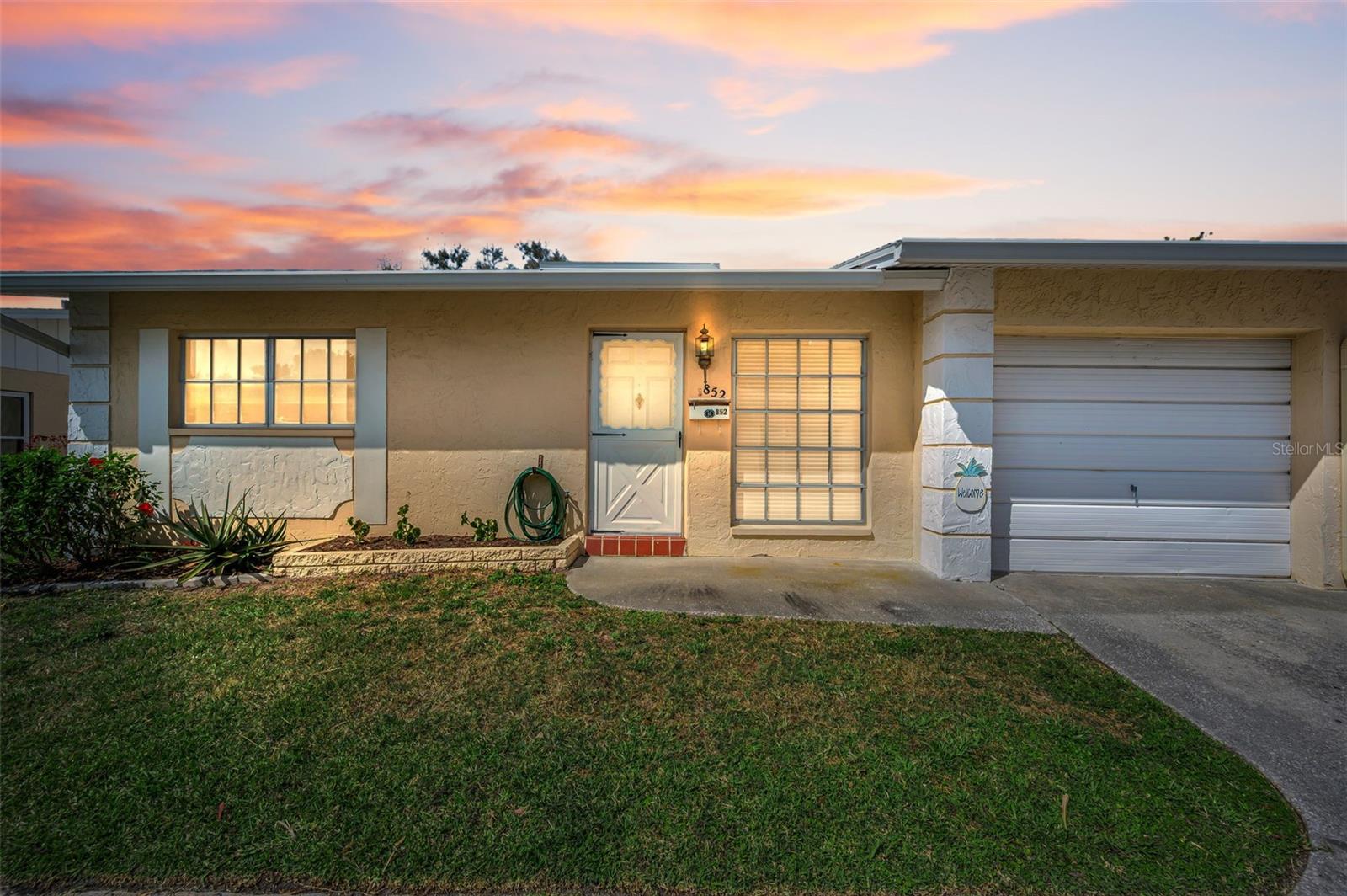 Image 2 of 36 For 852 Oxford Court