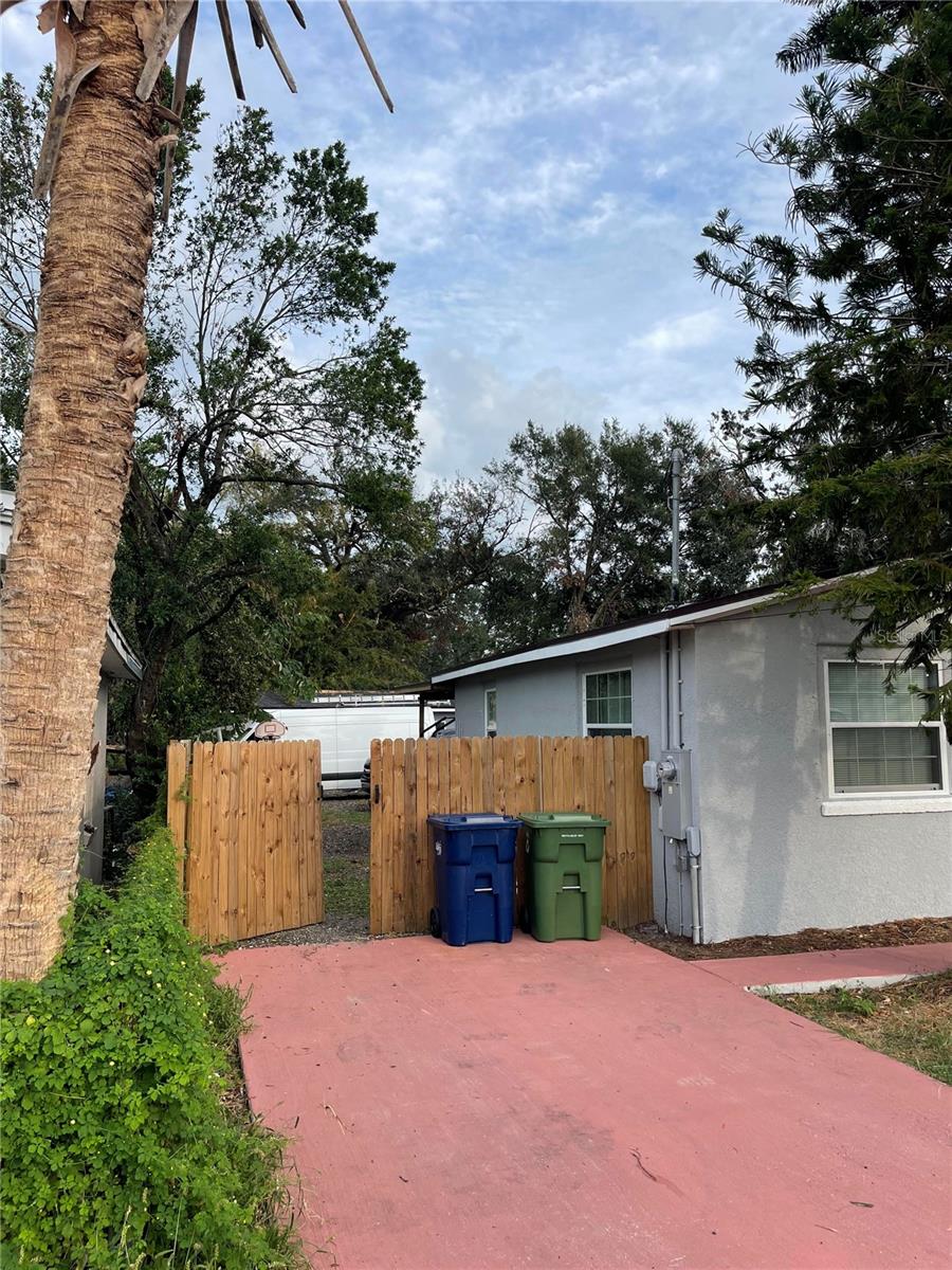 Image 3 of 4 For 8517 Highland Avenue 1