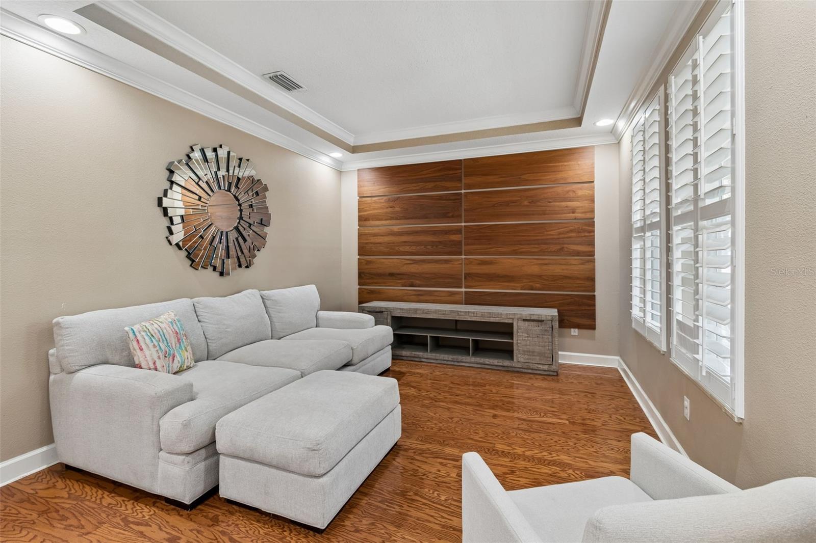 Image 13 of 87 For 9816 Royce Drive