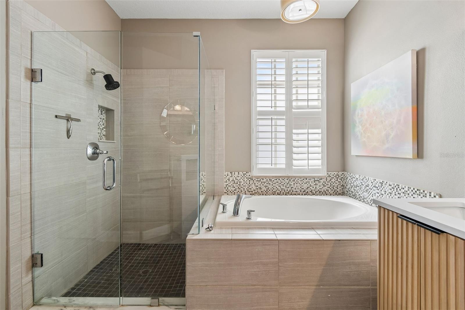 Image 40 of 87 For 9816 Royce Drive