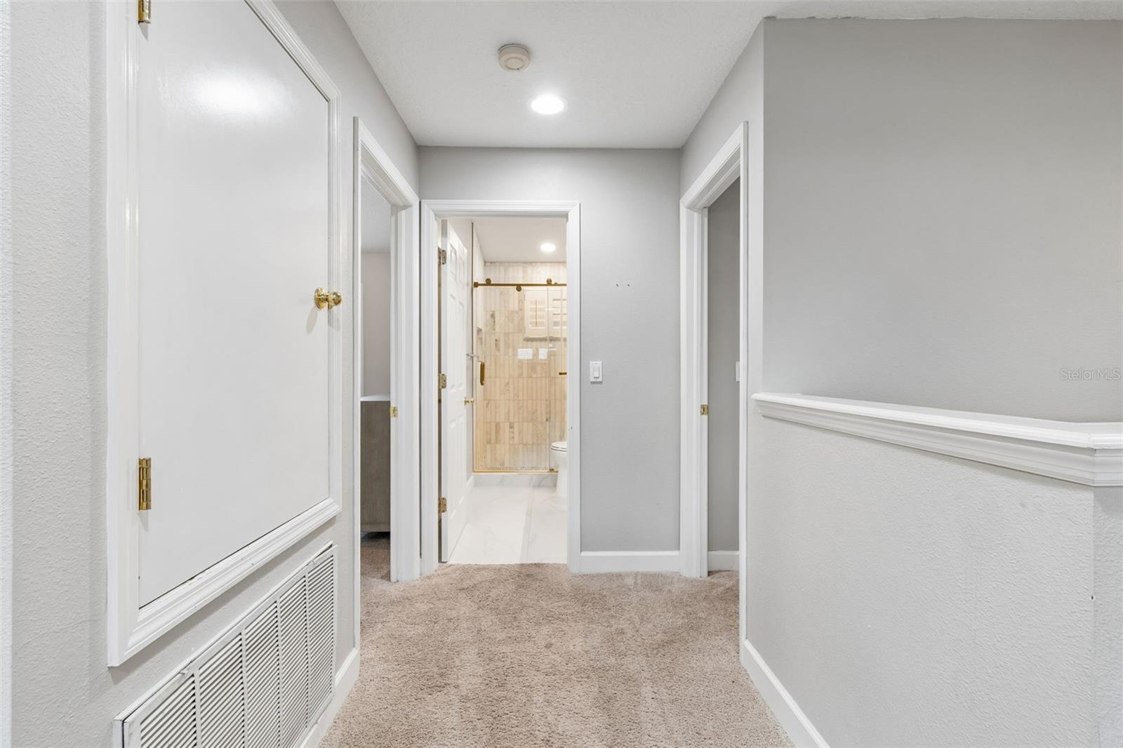 Image 46 of 87 For 9816 Royce Drive