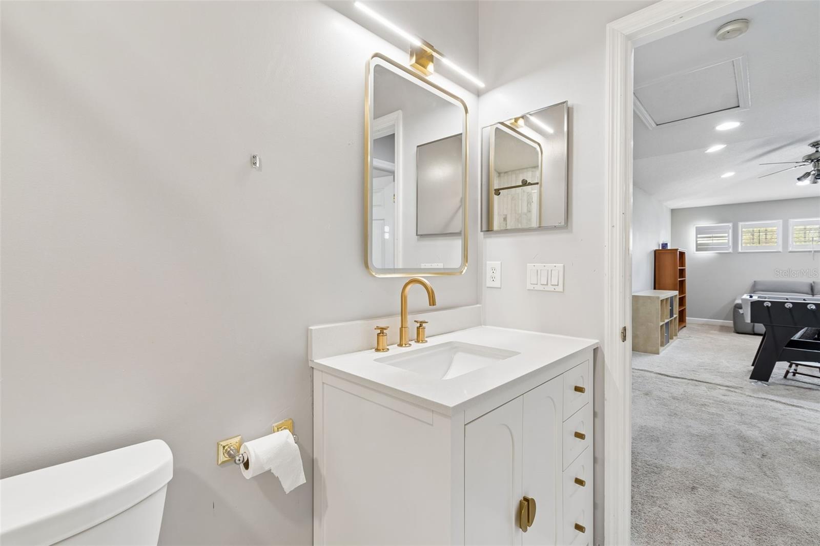 Image 51 of 87 For 9816 Royce Drive