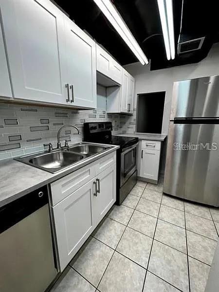 Image 3 of 8 For 703 75th Street 106