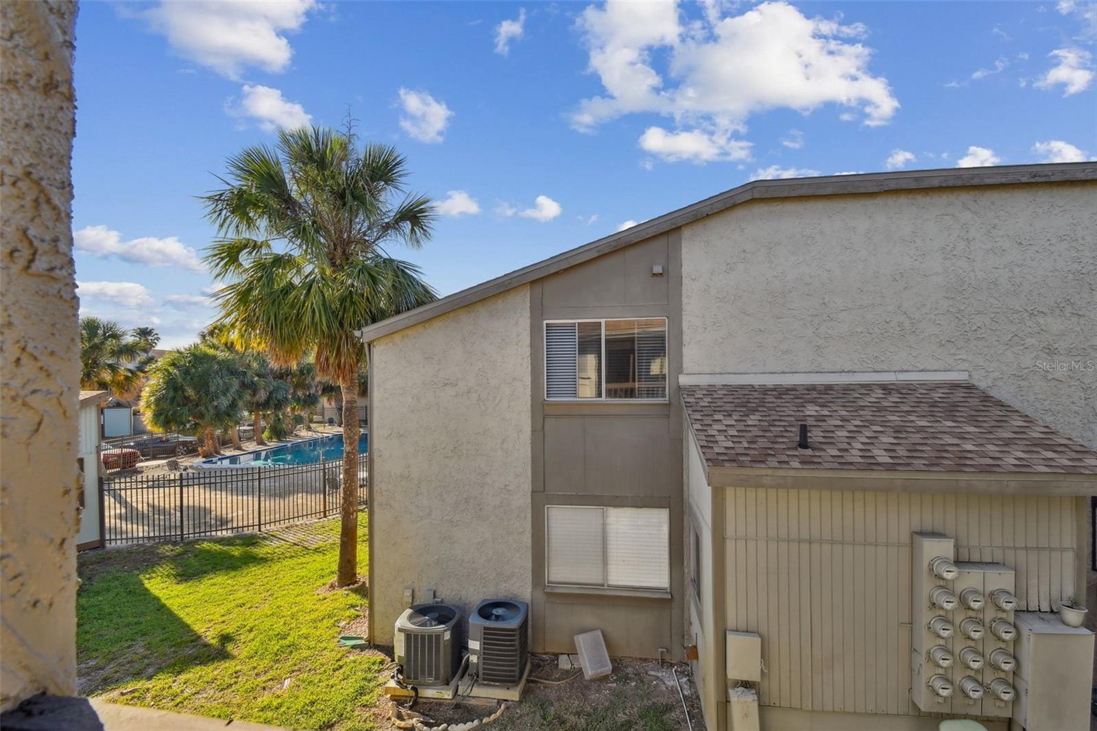 Image 27 of 36 For 6330 Newtown Circle 30b4