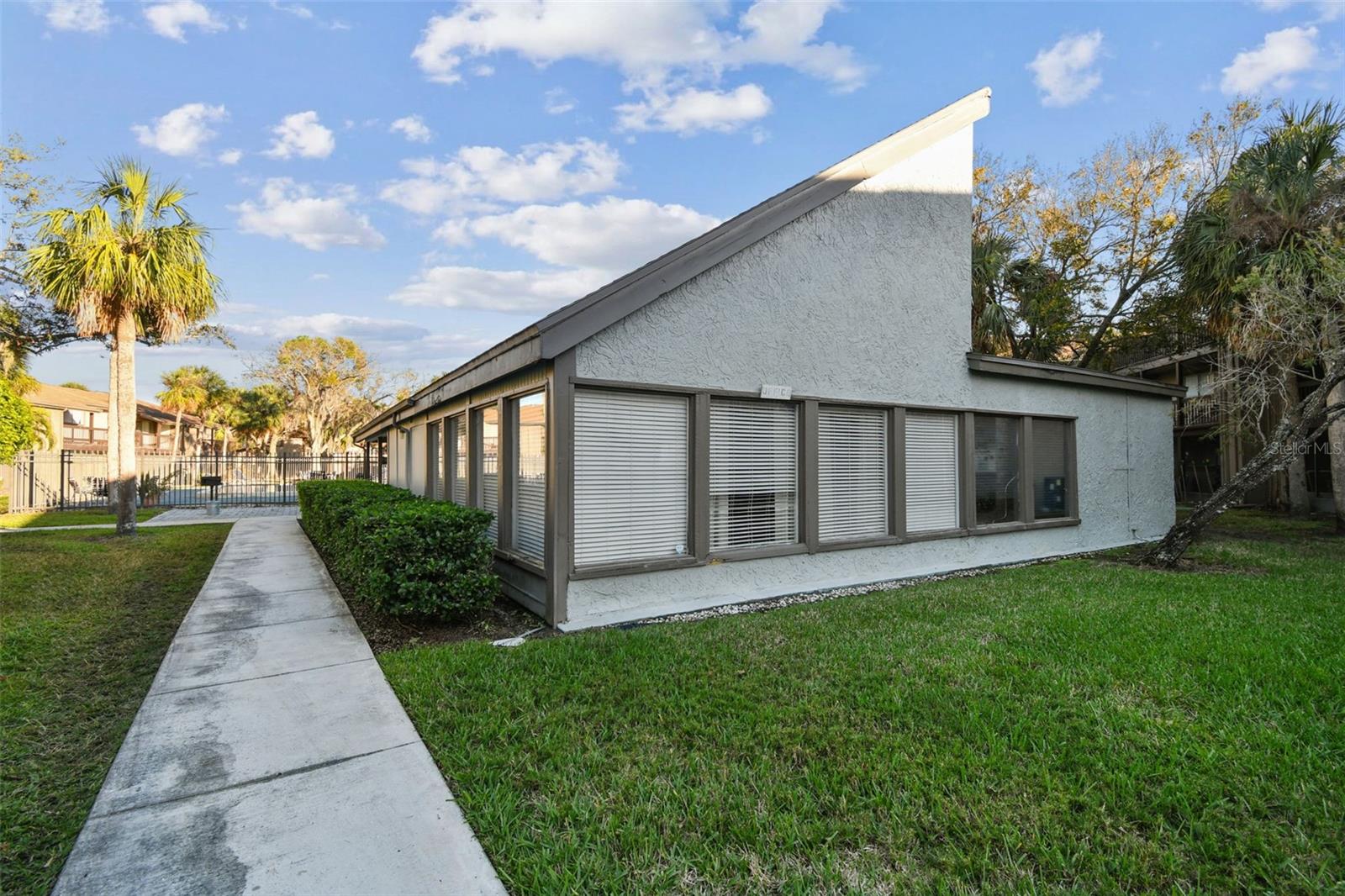 Image 29 of 36 For 6330 Newtown Circle 30b4