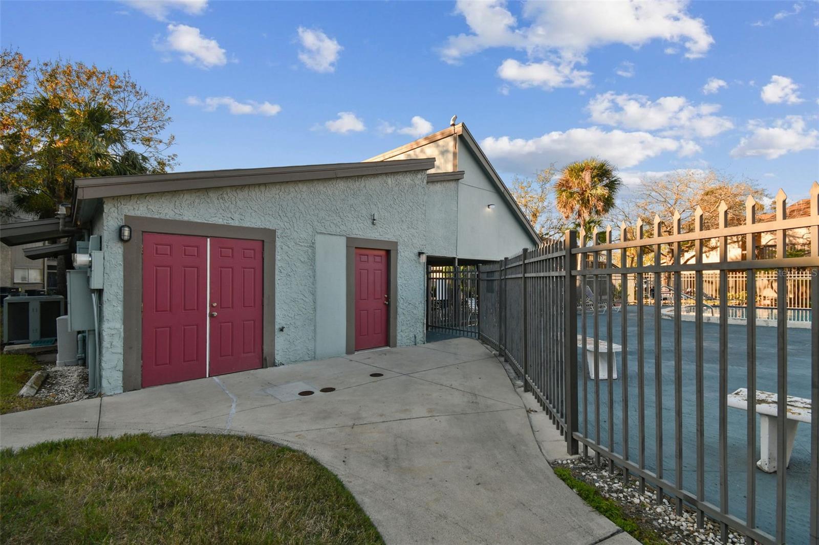 Image 30 of 36 For 6330 Newtown Circle 30b4