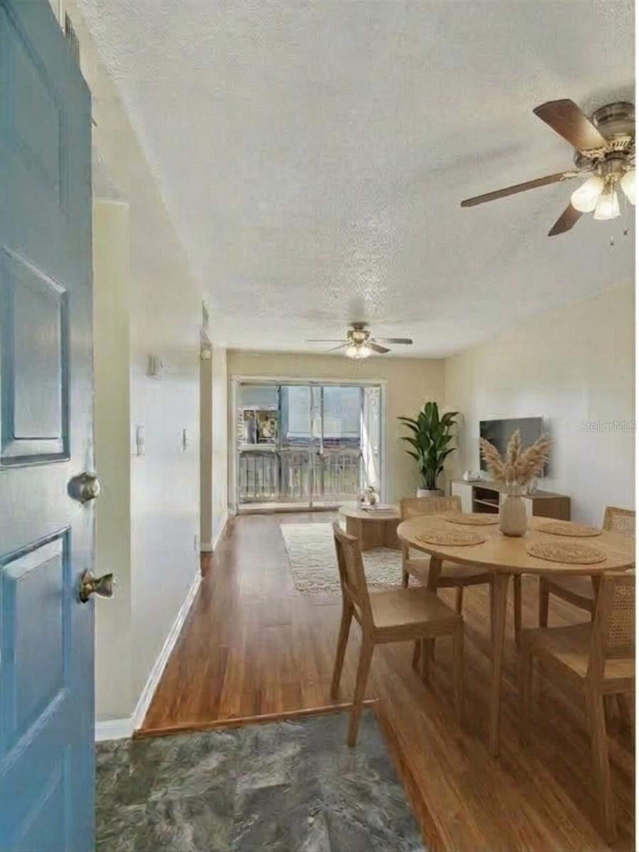 Image 5 of 36 For 6330 Newtown Circle 30b4