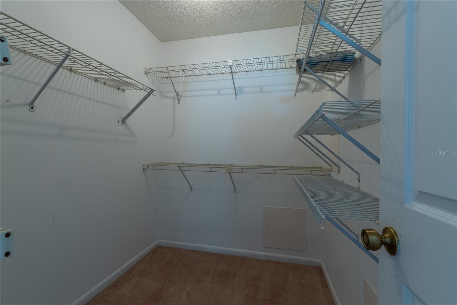 Image 11 of 25 For 38334 Cottonwood Place