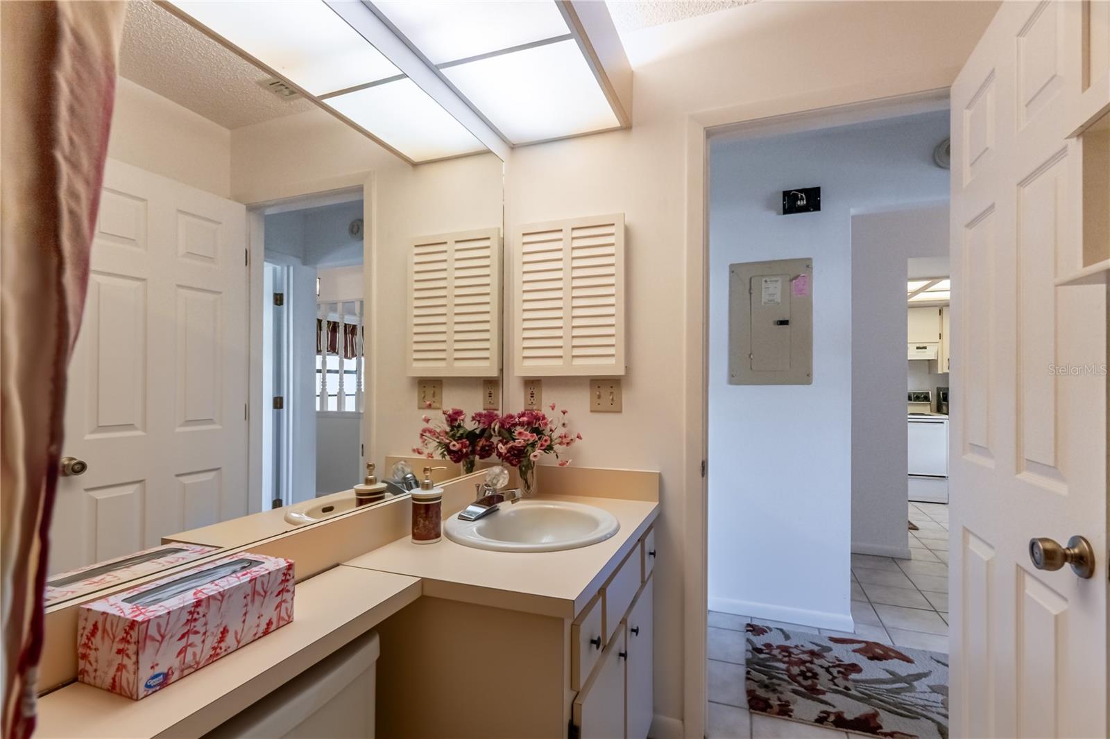 Image 5 of 25 For 38334 Cottonwood Place