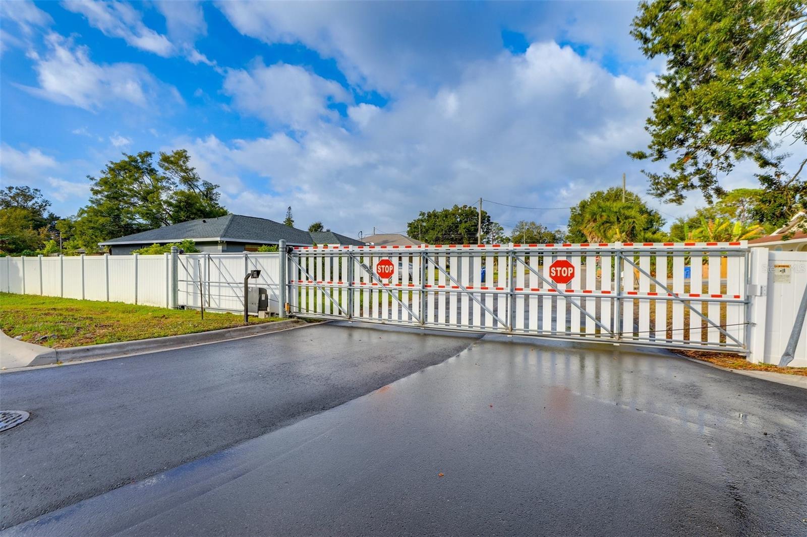 Image 19 of 24 For 2441 6th Avenue Drive E