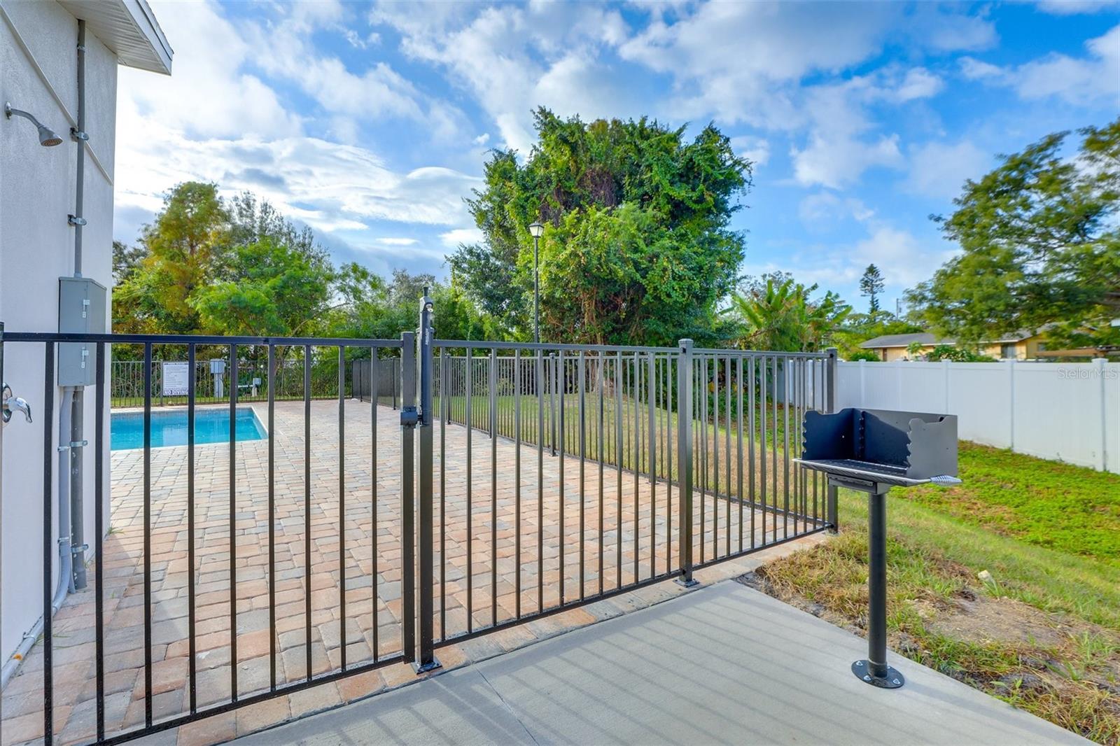 Image 20 of 24 For 2441 6th Avenue Drive E