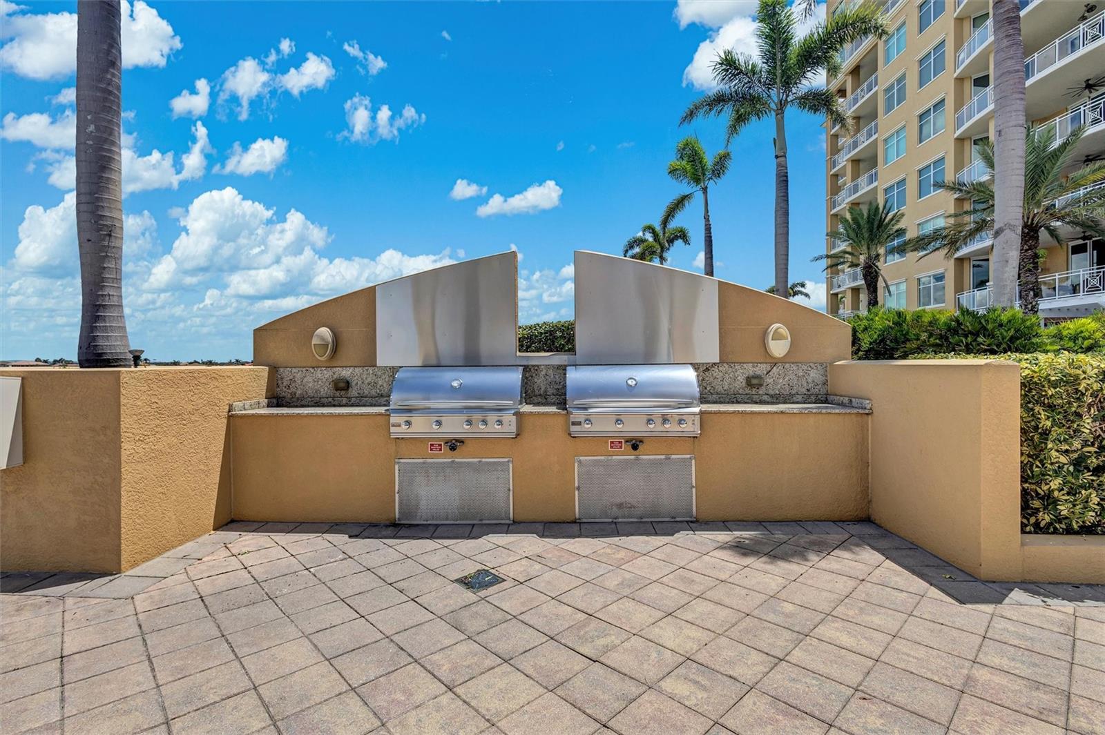 Image 21 of 42 For 140 Riviera Dunes Way 701