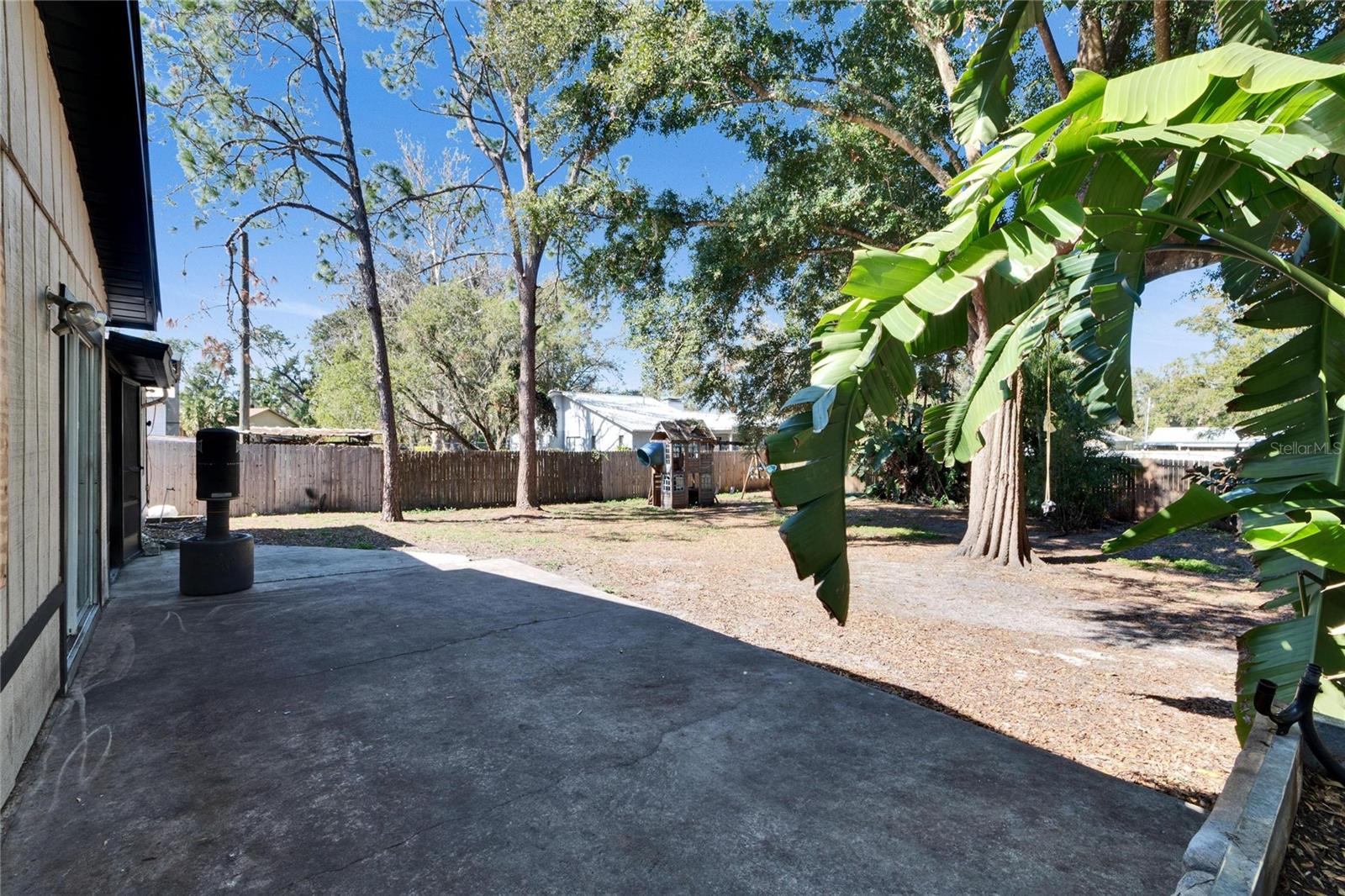 Image 42 of 45 For 613 4th Street Ne