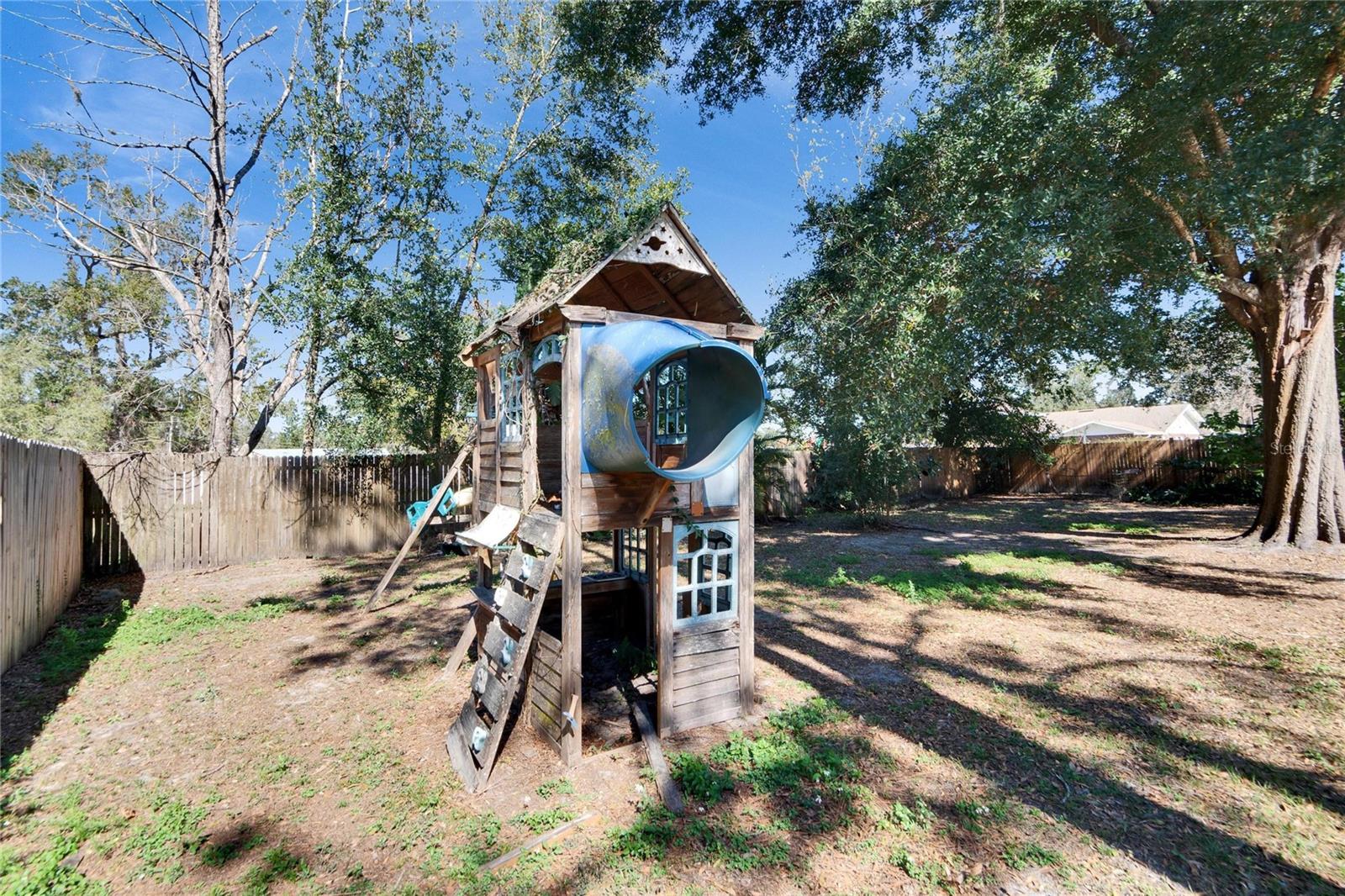 Image 44 of 45 For 613 4th Street Ne