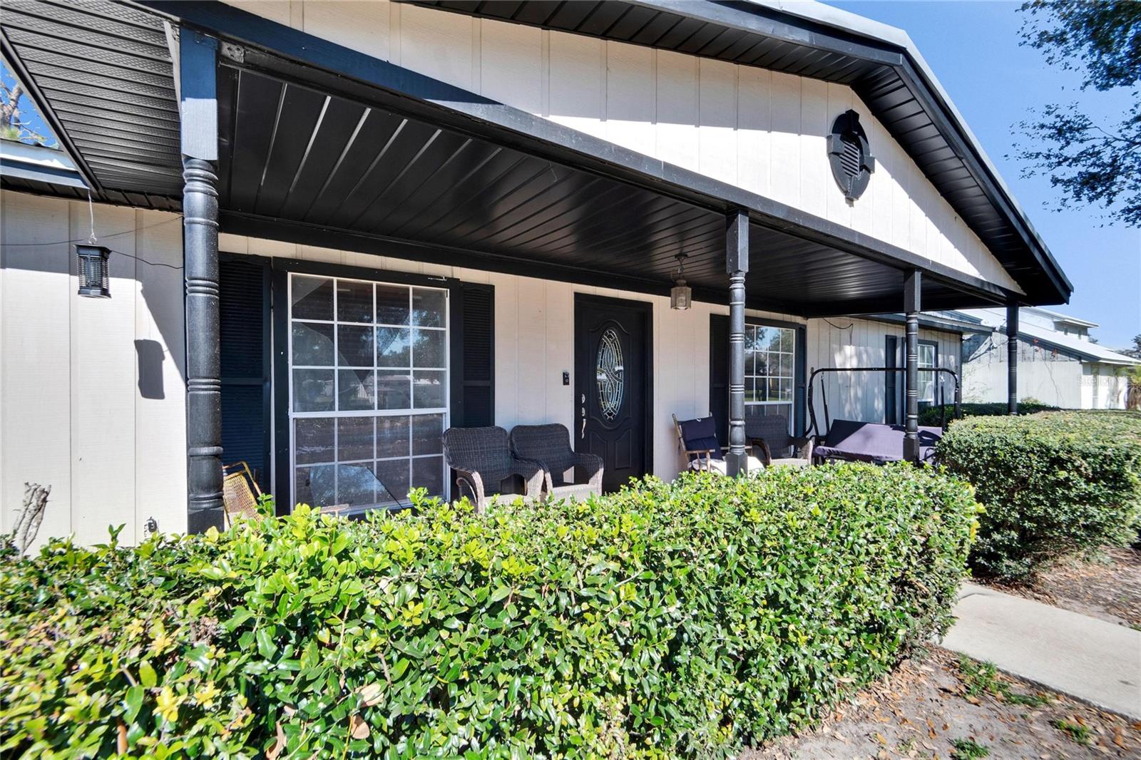 Image 6 of 45 For 613 4th Street Ne