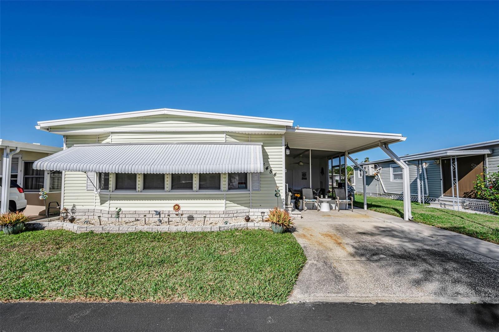 Image 11 of 62 For 4454 Tucker Square