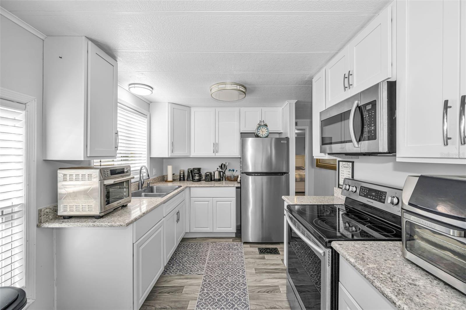 Image 21 of 62 For 4454 Tucker Square