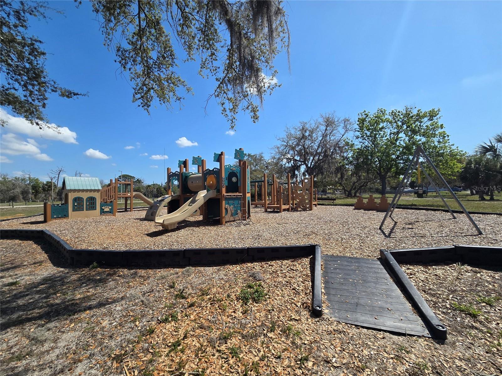 Image 55 of 62 For 4454 Tucker Square